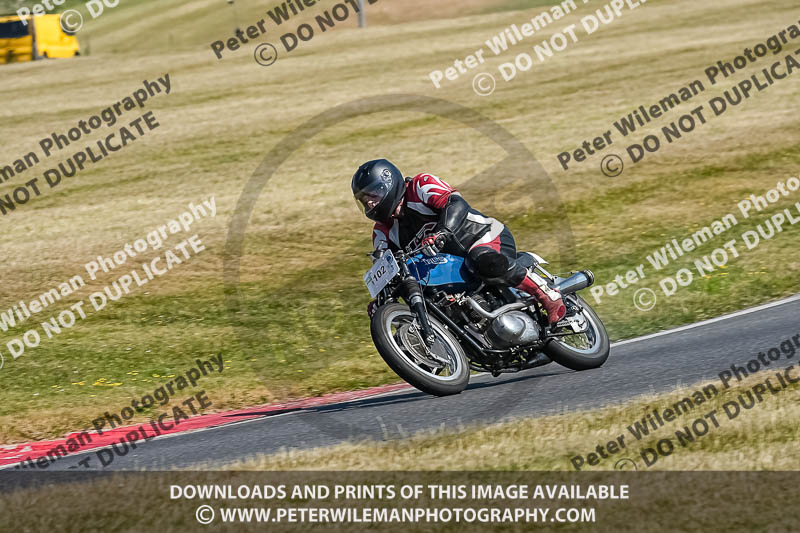 cadwell park;cadwell park photographs;cadwell trackday photographs;enduro digital images;event digital images;eventdigitalimages;peter wileman photography;racing digital images;trackday digital images;trackday photos